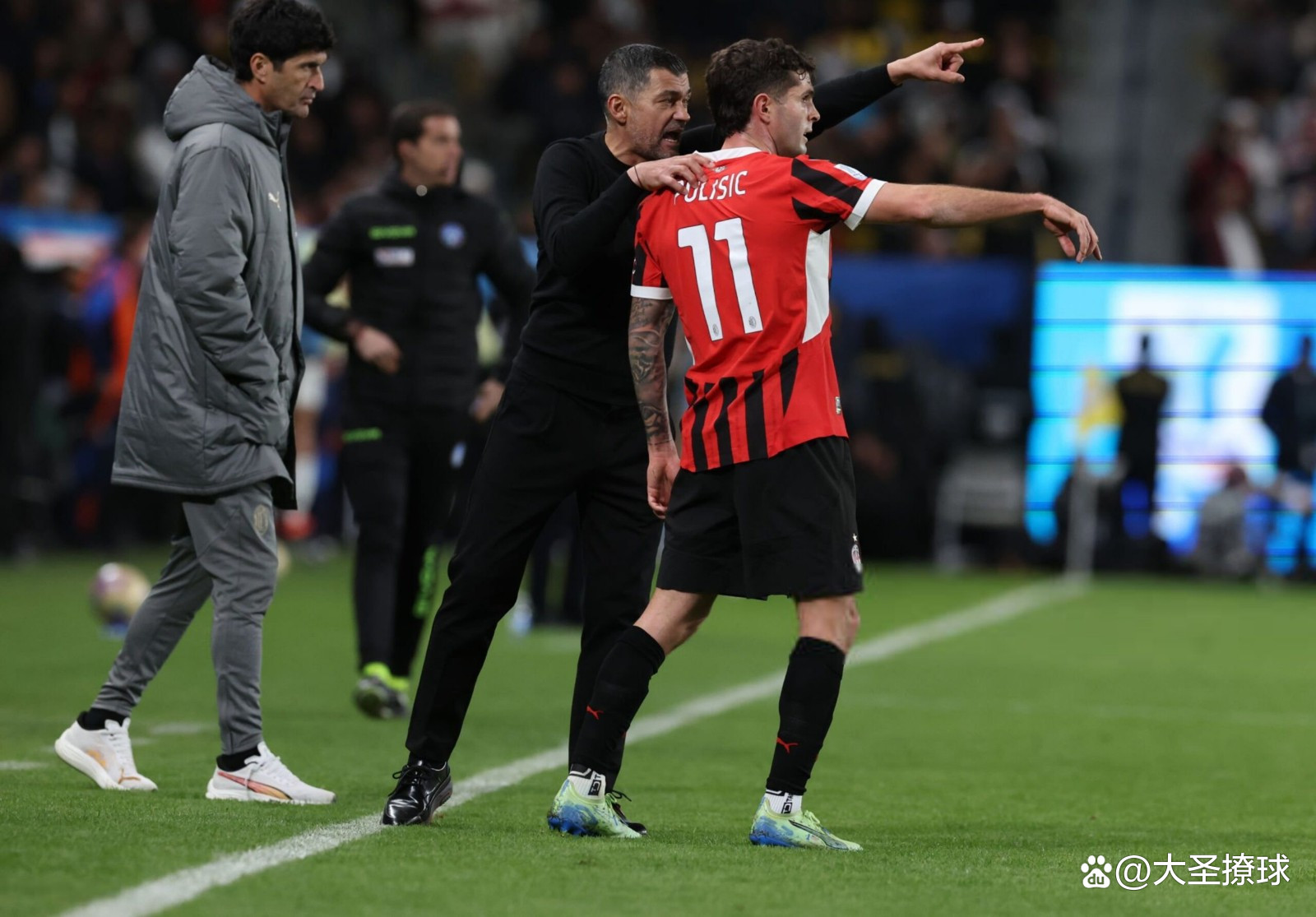 爱游戏·app官网-德罗巴连续十场比赛得分超过爆冷费耶诺德单刀错失备战法国杯，欧冠任务艰巨看傻球迷