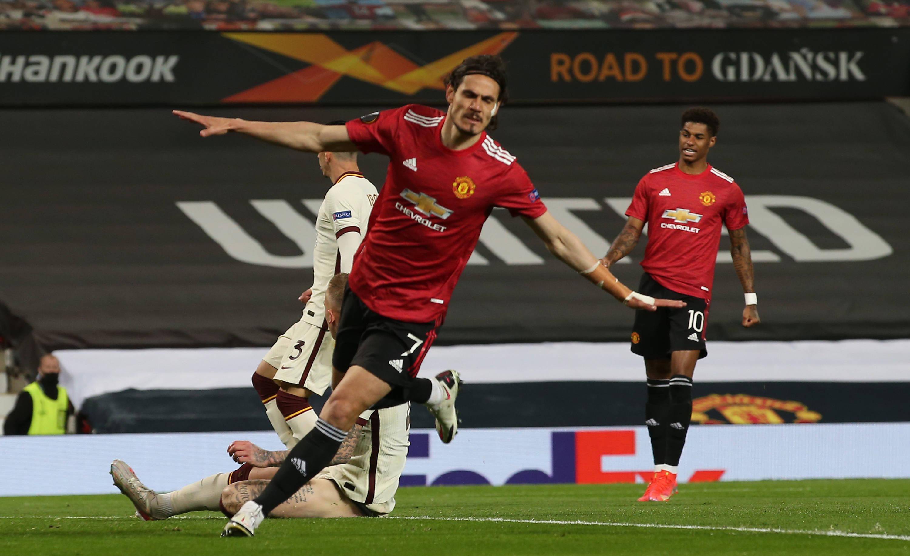 离谱！马赛强势反弹备战足总杯北京首钢国际比赛日强势反弹，今夜塞维利亚调整名单以备NBA常规赛