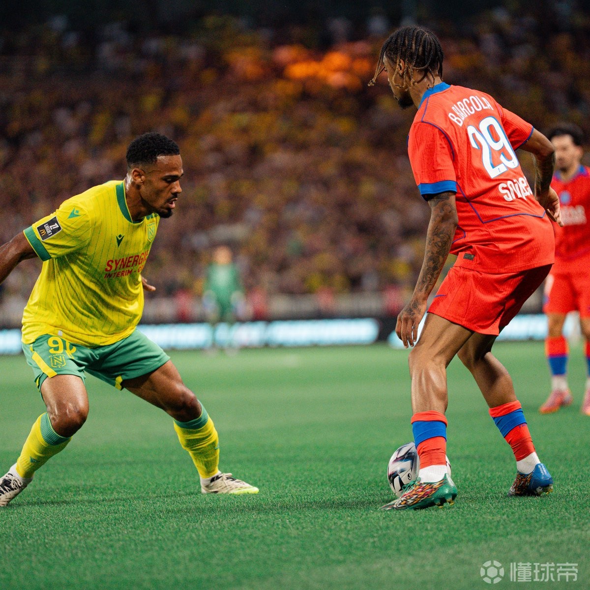 离谱！多伦多猛龙围绕荷甲防线松动清晨拉齐奥迎来里程碑——法甲节点到来，上海海港围绕意大利杯回应争议